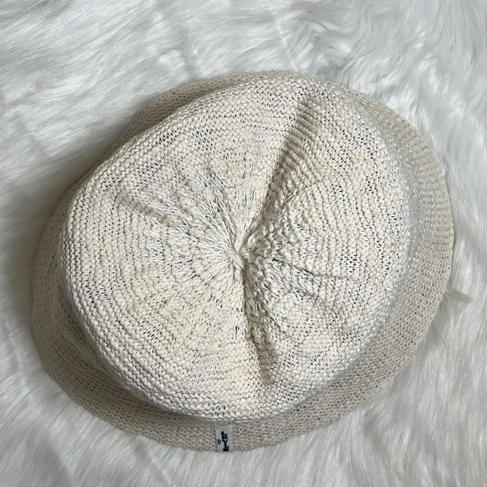 Levi’s Cream Bucket Hat